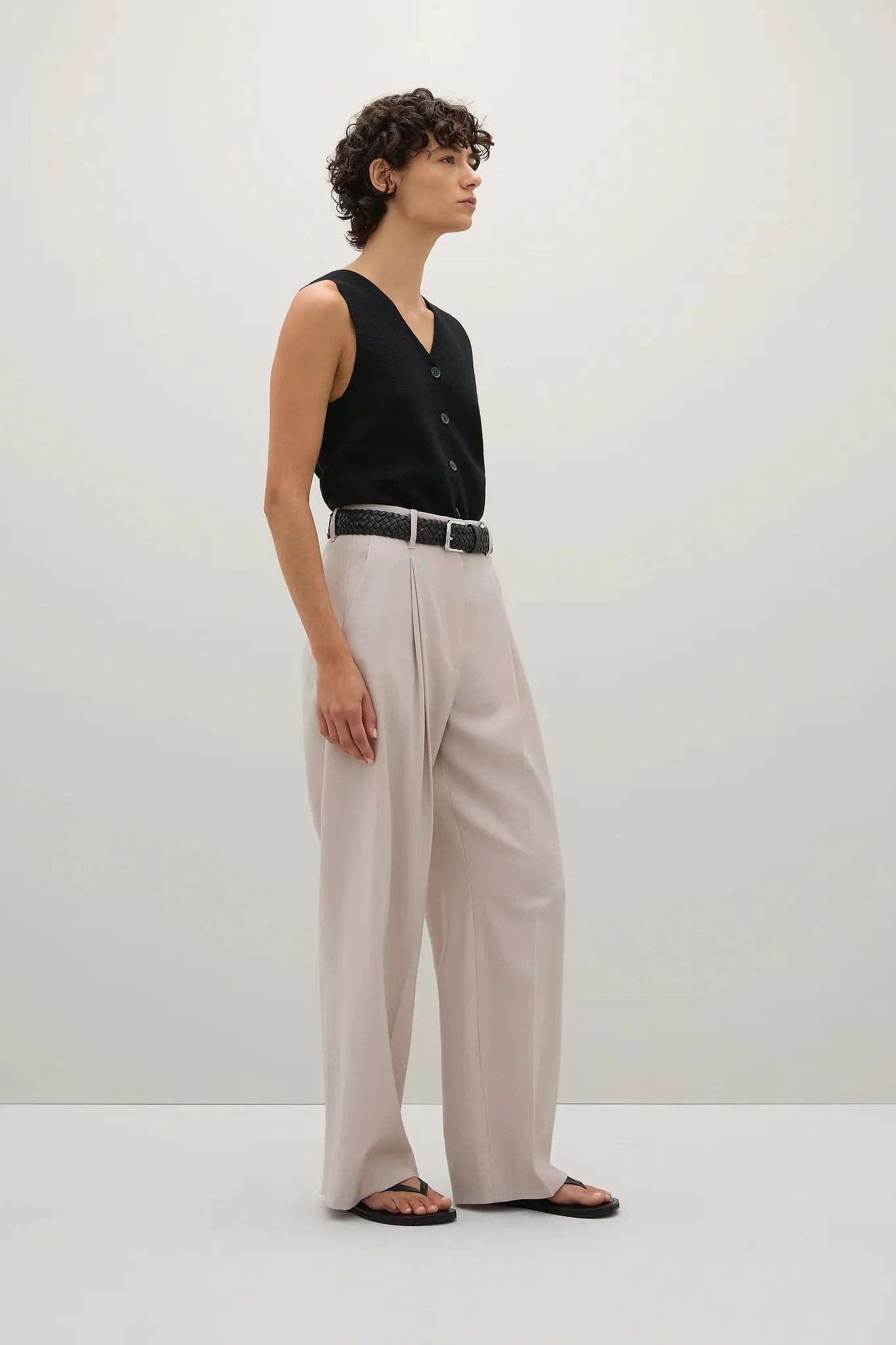 A Emery Goddard Pant in Oyster