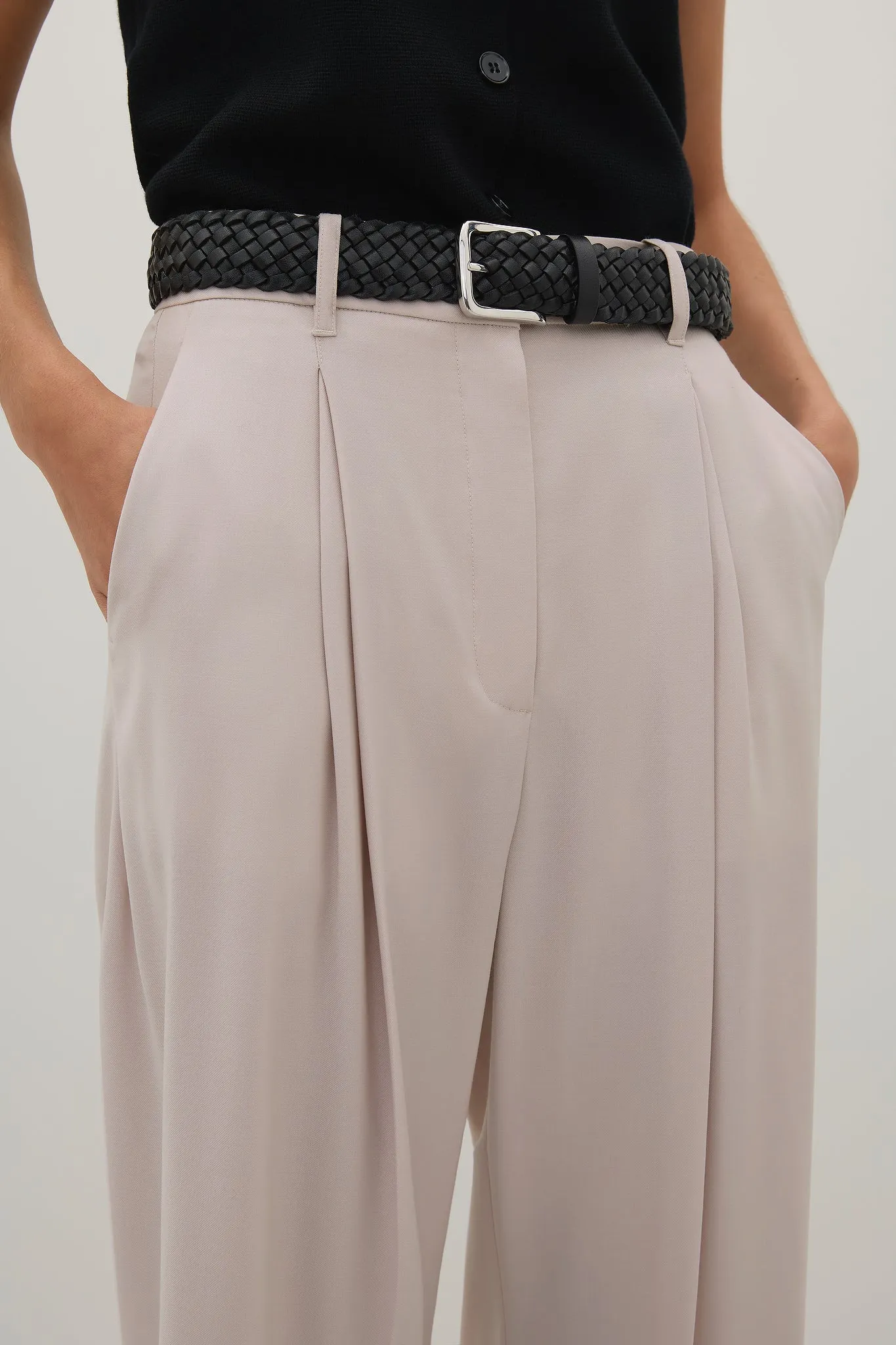 A Emery Goddard Pant in Oyster