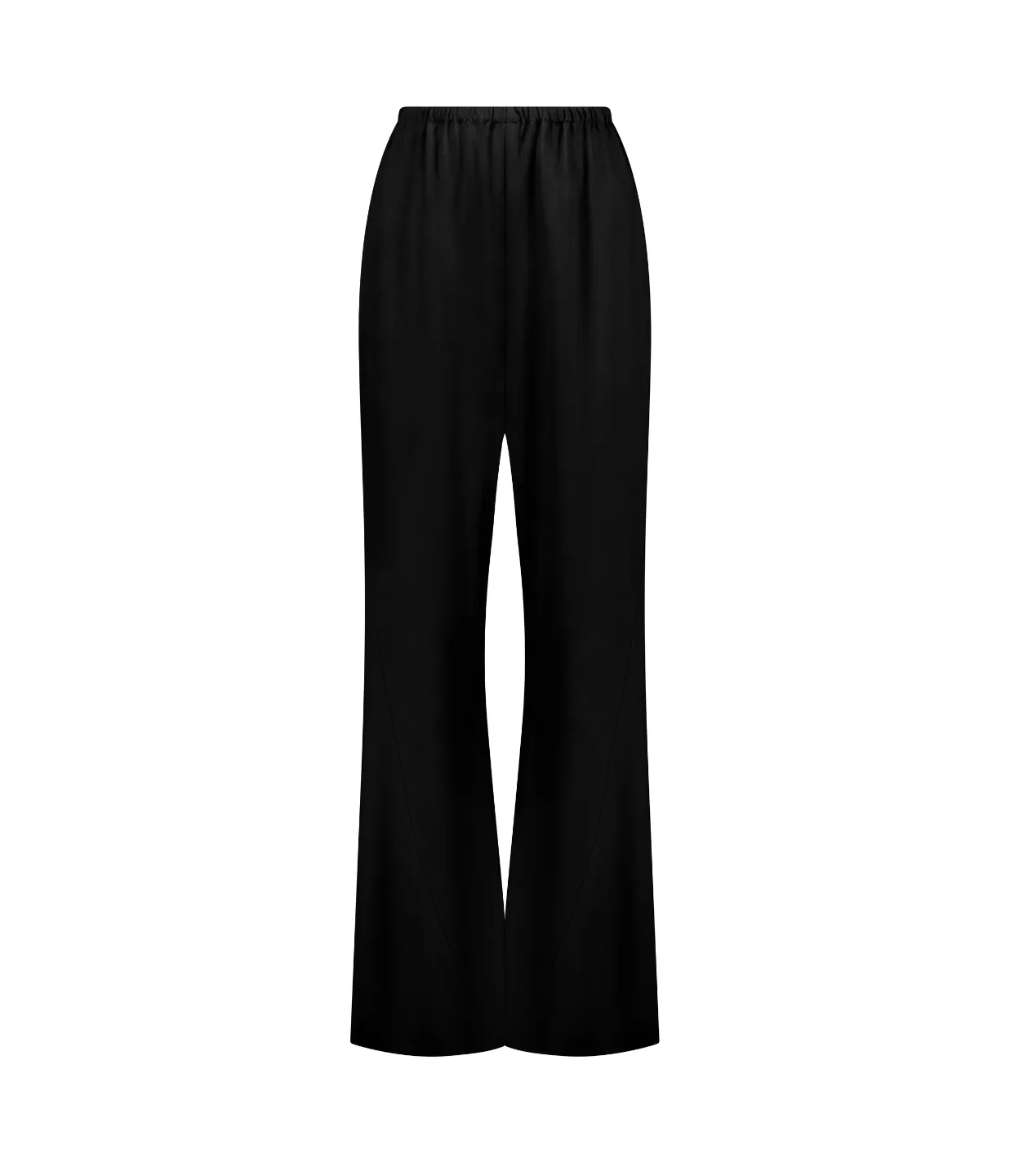 Alicia Pant in Black