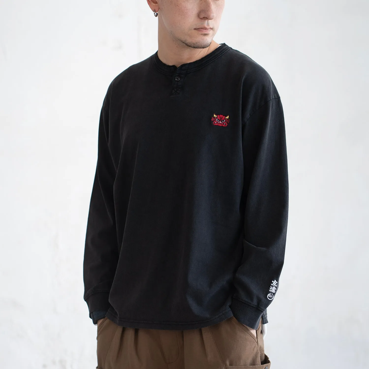 (EX612) Embroidery Henley Neck Long Sleeve Tee